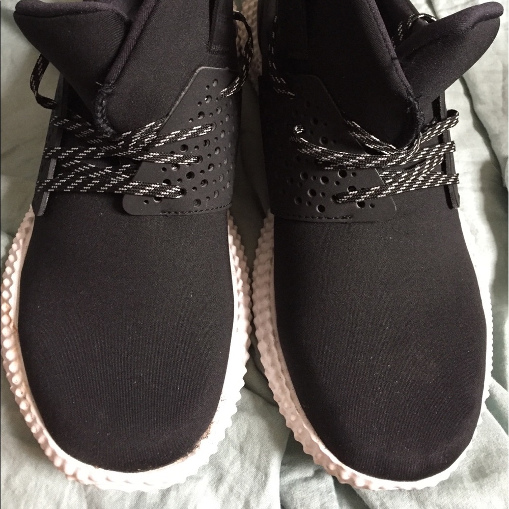 Adidas Women’s Athletics Shoe Size 10